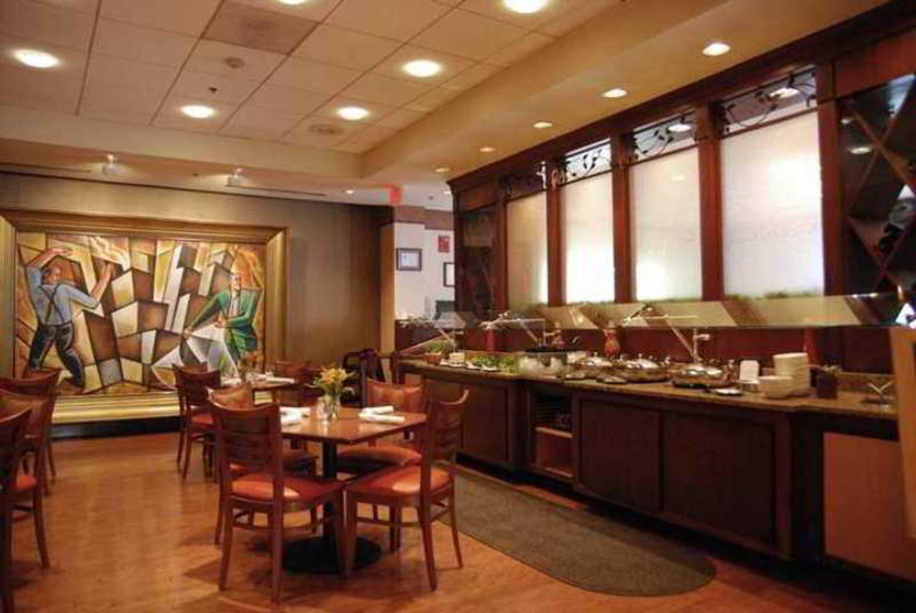 Doubletree By Hilton Charlotte Uptown Hotel Restaurant photo