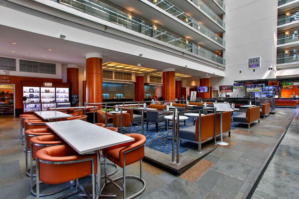 Doubletree By Hilton Charlotte Uptown Hotel Interior photo